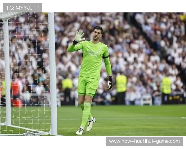 库尔图瓦单手封出点球，皇马零封获联赛胜